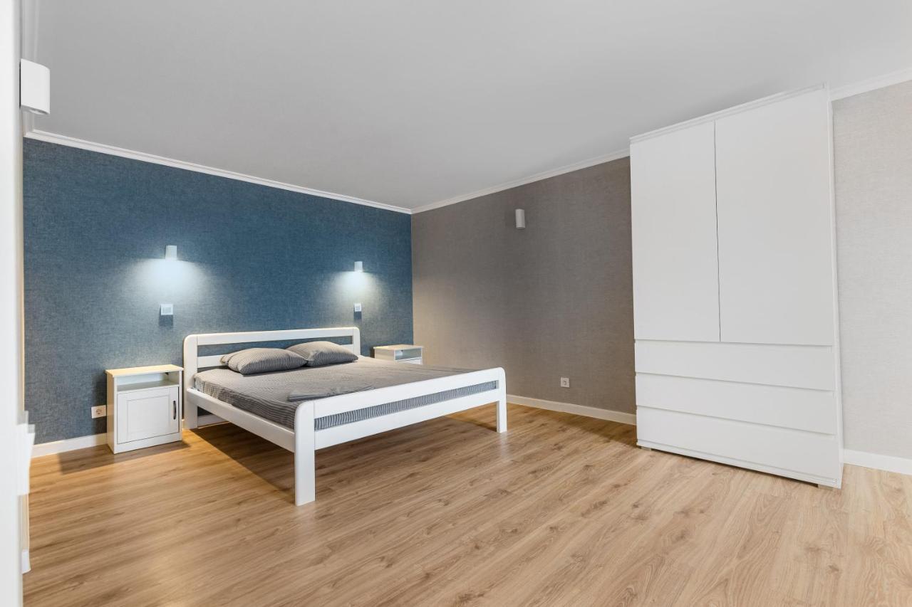 18 Deribasivska Street Jacuzzi Apartment Οδησσός Εξωτερικό φωτογραφία
