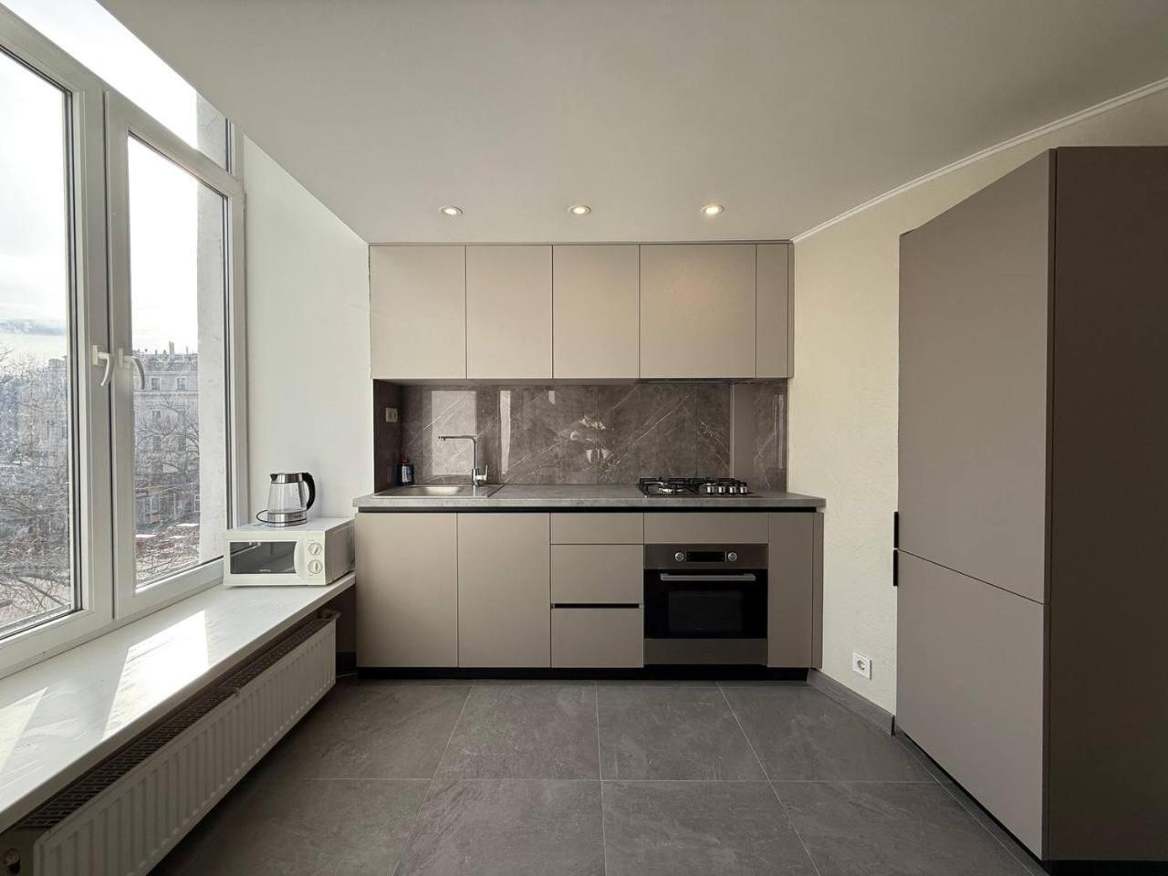 18 Deribasivska Street Jacuzzi Apartment Οδησσός Εξωτερικό φωτογραφία