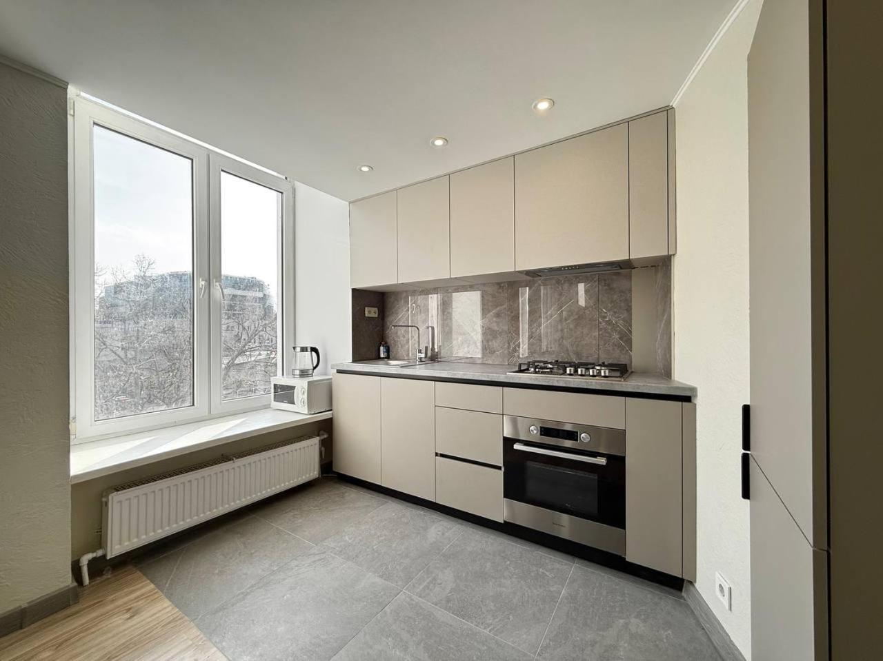 18 Deribasivska Street Jacuzzi Apartment Οδησσός Εξωτερικό φωτογραφία